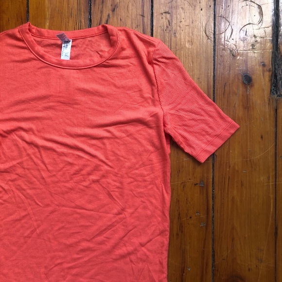 NWT Ribbed Tee - Picture 8 of 9